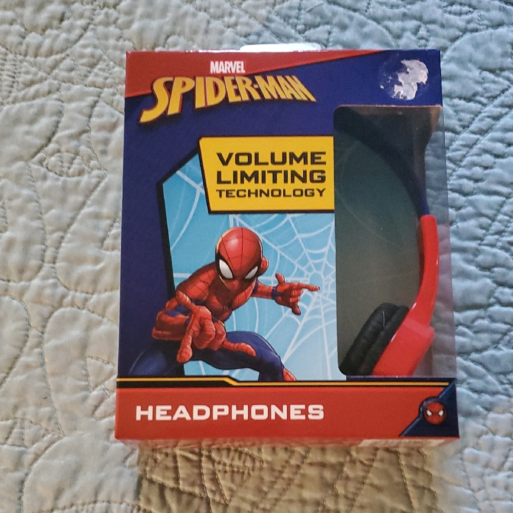 Marvel Spider-Man Red Headphones with Volume Limiting